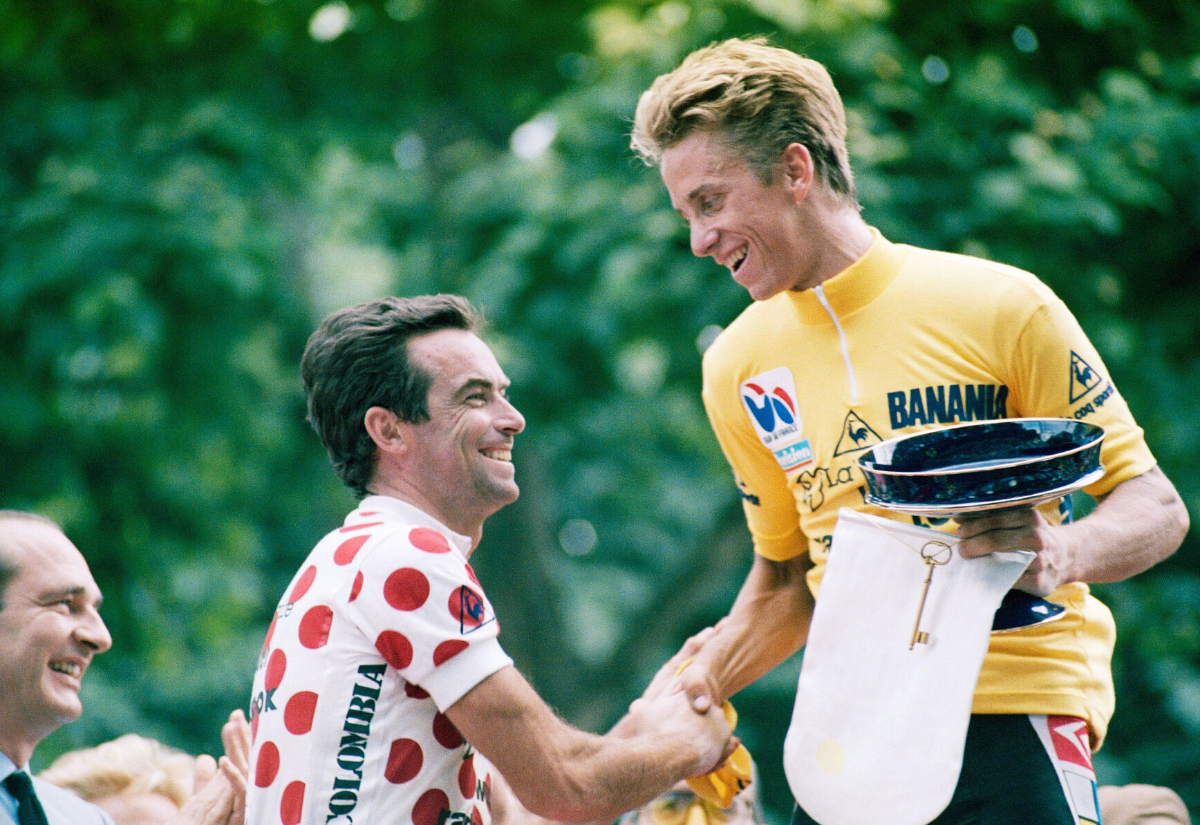1986: Greg Lemond becomes first American to win Tour de France
